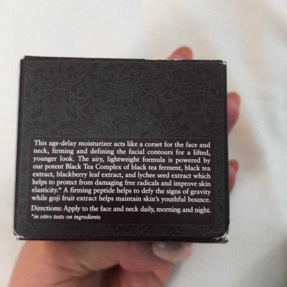 🌸NEW🌸 Fresh Black Tea Firming Corset Cream - Picture 4 of 12